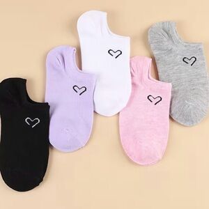 Heart Embroidered Ankle Socks Set